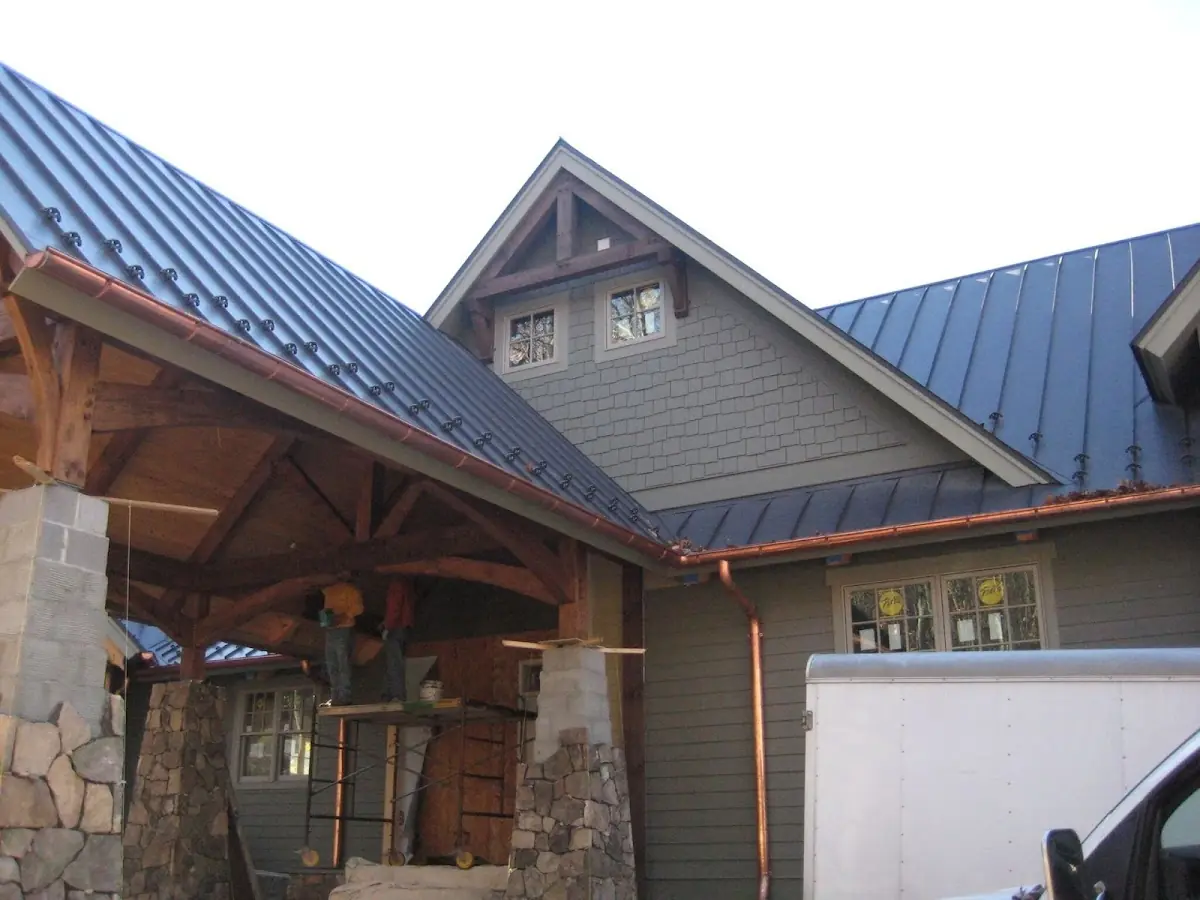 Craftsman Roofing team delivering quality roofing work in Bombay Woods